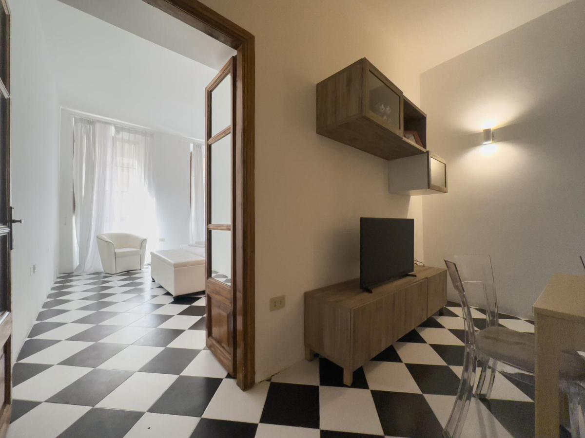 Apartment Domus Sant'elena 2 Rome