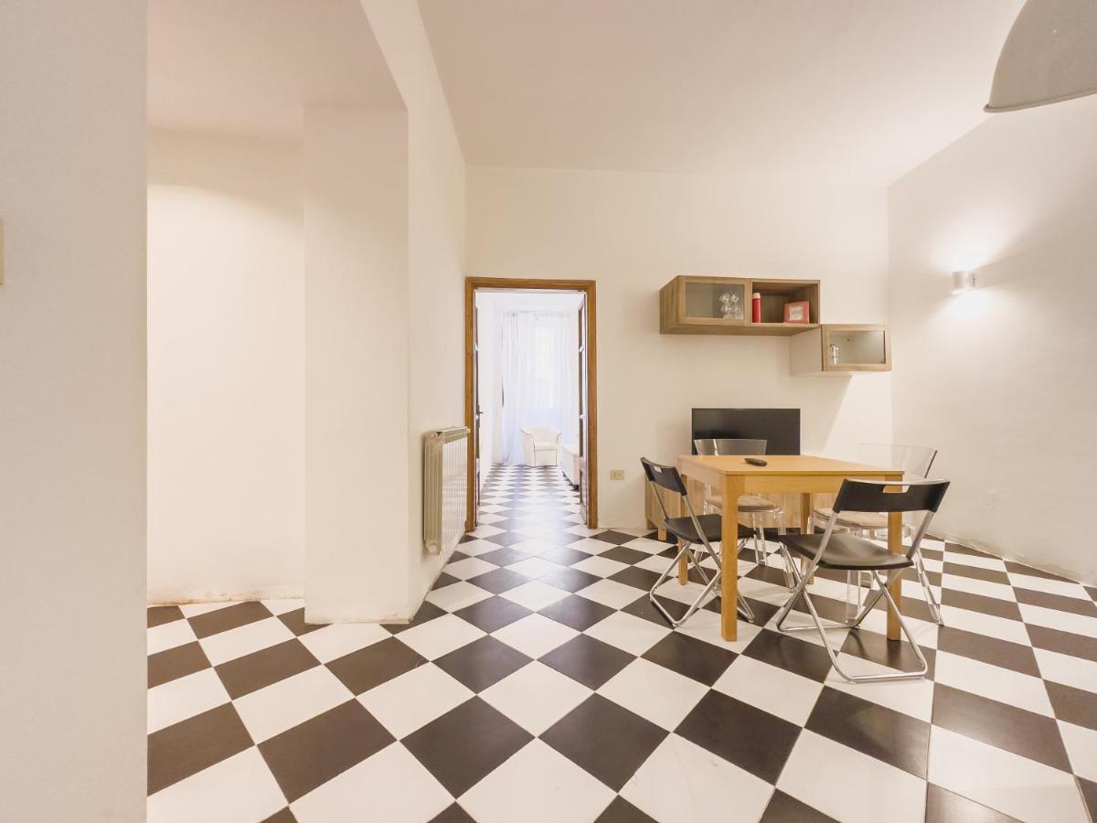 Domus Sant'elena 2 Apartment Rome