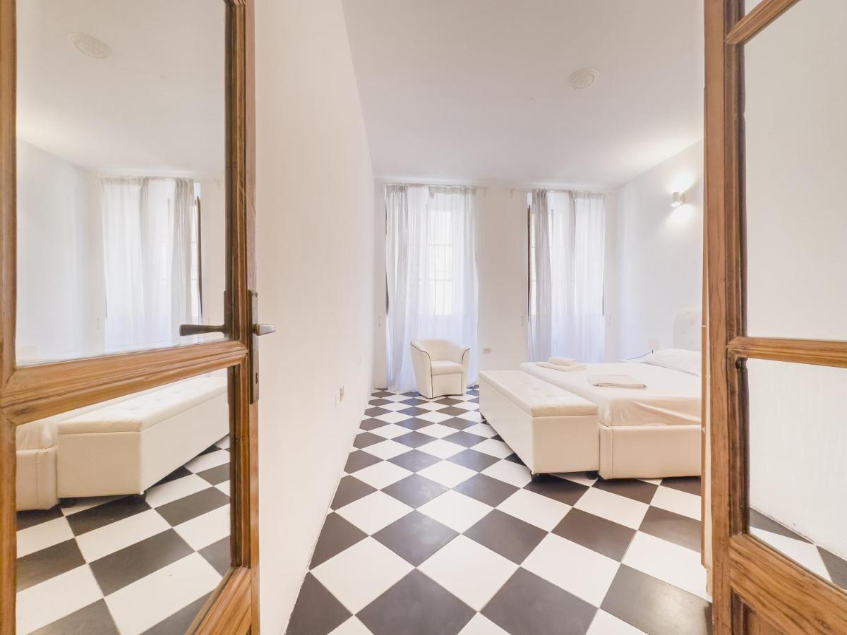 Domus Sant'elena 2 * Rome